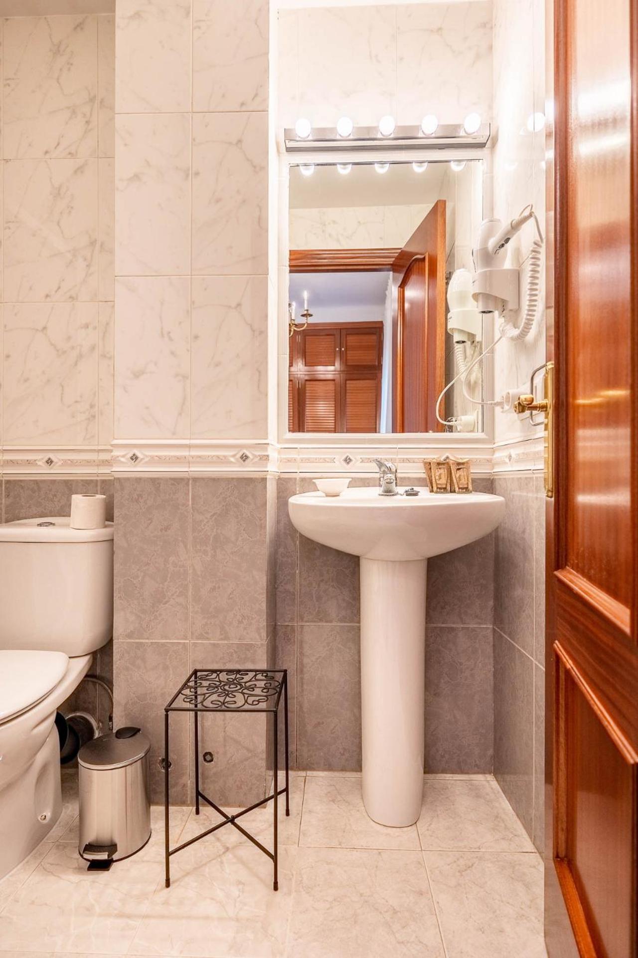 Casa Del Orfebre Apartment Seville Luaran gambar